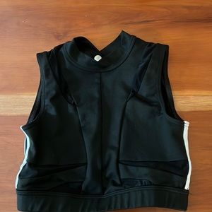 Jo and Jax Crop top YL.   Excellent condition.